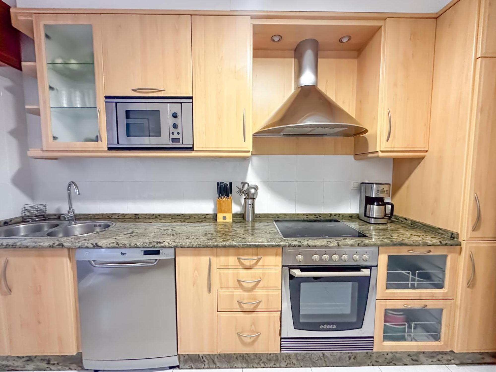 Apartamento Completo, Amplio, Muy Iluminado Y Con Plaza De Garaje Incluida. O Grove Eksteriør bilde