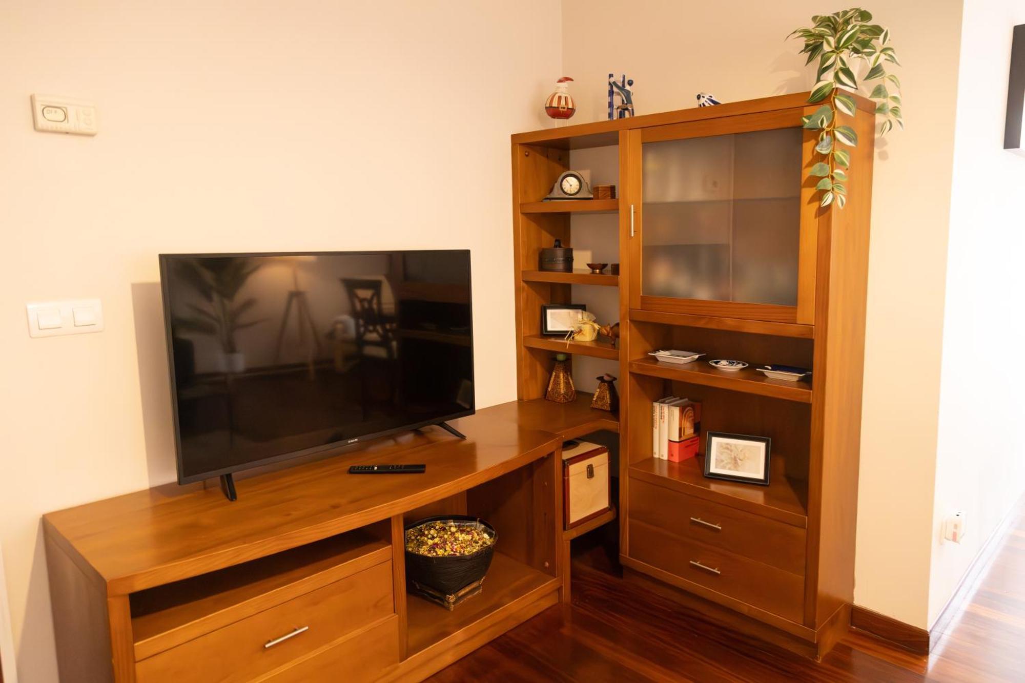 Apartamento Completo, Amplio, Muy Iluminado Y Con Plaza De Garaje Incluida. O Grove Eksteriør bilde
