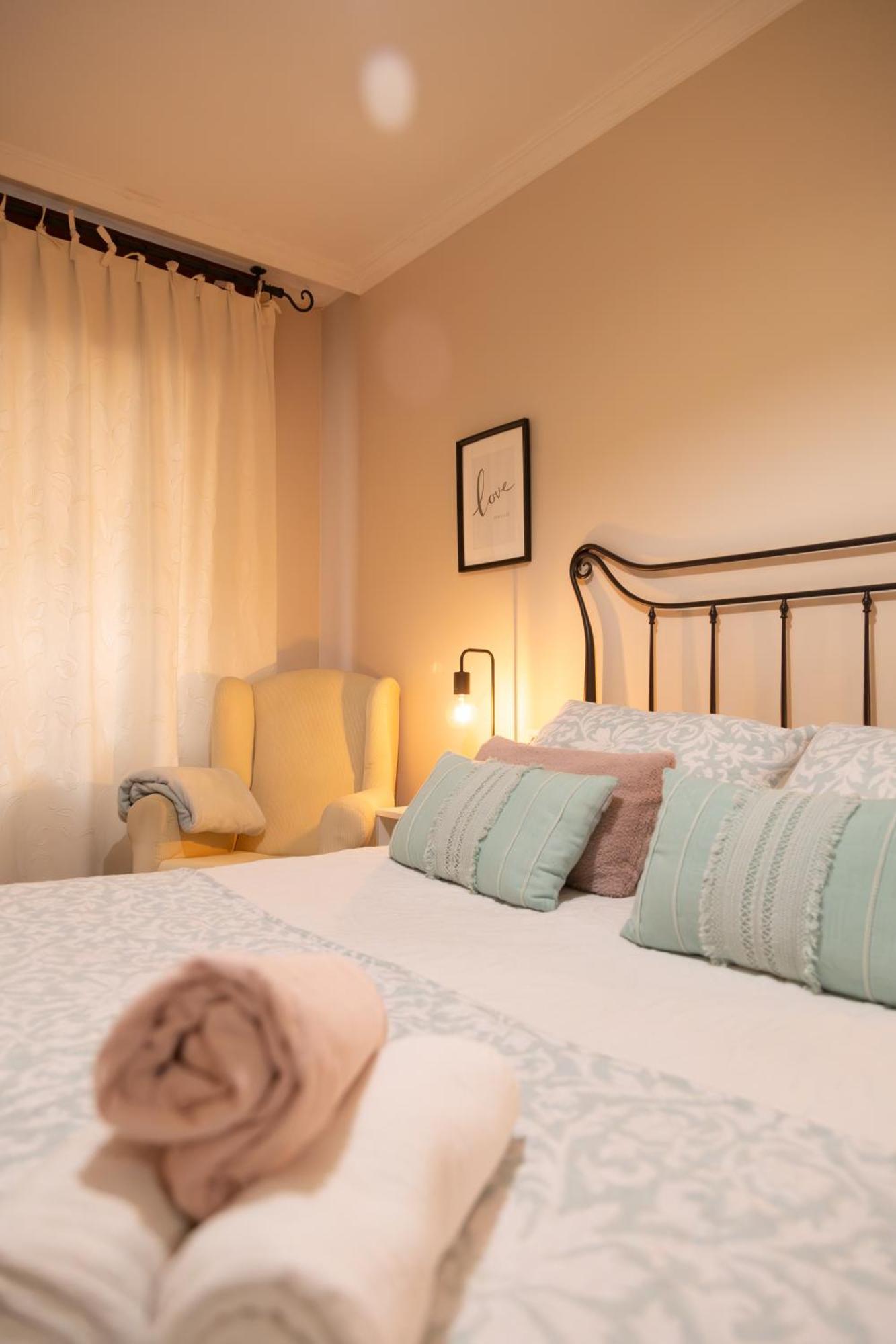 Apartamento Completo, Amplio, Muy Iluminado Y Con Plaza De Garaje Incluida. O Grove Eksteriør bilde