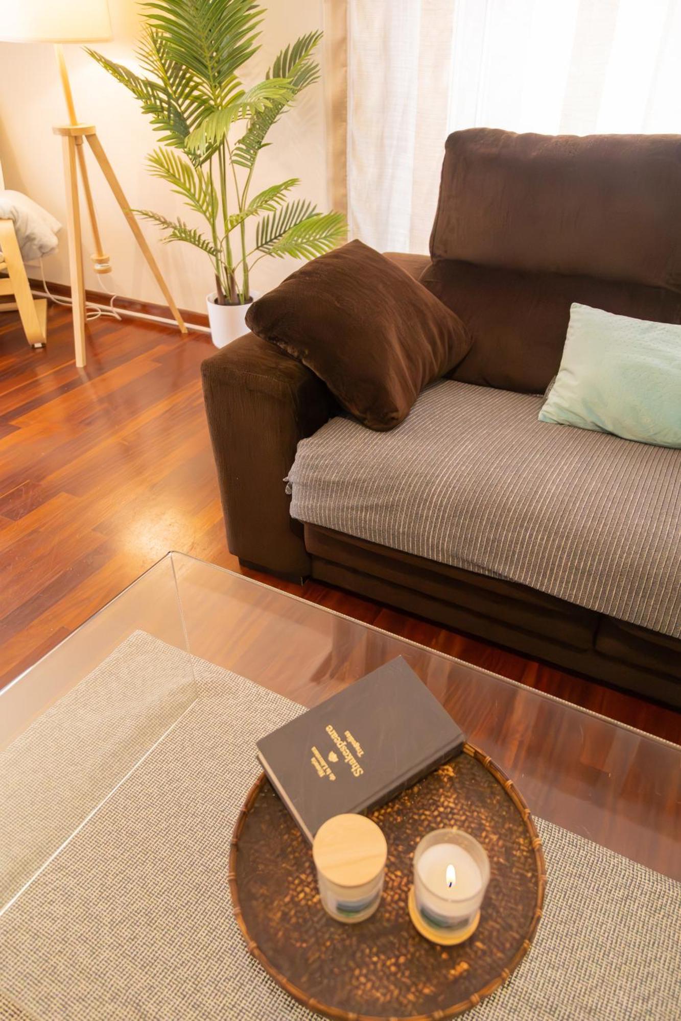 Apartamento Completo, Amplio, Muy Iluminado Y Con Plaza De Garaje Incluida. O Grove Eksteriør bilde